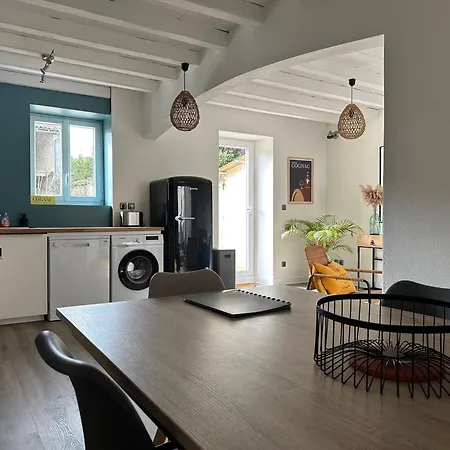 Le Chai Des Mullons بيت للعطل